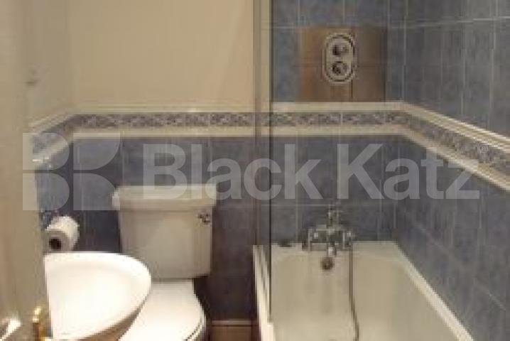 			New Instrction, 2 Bedroom, 1 bath, 1 reception Flat			 Axminster Road, Holloway Road